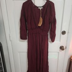 Brand New Womens Dress Never Worn Fall Maxi Length Rayon Dress, Fall Maxi Dress Made Of Rayon, Casual Rayon Maxi Dress For Fall, Casual Long Sleeve Maxi Dress For Date Night, Casual Boho Midi Dress For Fall, Fall Rayon Maxi Dress, Casual Boho Dress In Rayon For Fall, Casual Maxi Length Boho Dress For Brunch, Casual Boho Maxi Dress For Brunch