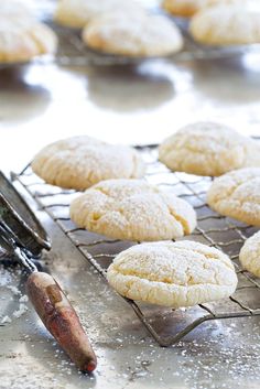 some cookies are cooling on a wire rack