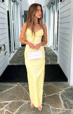 Honey Yellow Maxi Dress Yellow Formal Outfit, Long Dresses For Wedding Guests, Yellow Formal Dress, Prom 23, Silk Yellow Dress, Yellow Casual Dress, Hoco Ideas, Recruitment Outfits, Dresses Yellow