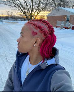 #locstyles #locs #locstylesforwomen #locsforwomen #hairstyles #haircolor Loc Color Combos, Barrel Twist Locs, Loc Retwist Styles, Dyed Locs Ideas, Pink Locs, Locs Ideas, Locs Inspiration, Twist Locs, Dyed Locs