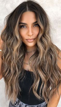 Money Piece Balayage Brunette Long Hair, Spring Hair Color Balayage, Reverse Balayage Black Hair, Styles For Petite Curvy, Blonde Balayage Long Hair Brunettes, Dimensional Fall Hair, Carmel Balayage With Money Pieces, Hair Color Ideas For Dark Hair Balayage, Honey Blonde Balayage On Black Hair