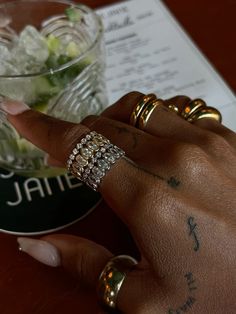 Golden Accessories Aesthetic, Gold Jewellery Black Women, Rings Aesthetic Black Women, Jewelry Aesthetic Black Women, Stacked Rings Aesthetic, Dope Jewelry Accessories, Luxe Jewelry, Mia 3, Dope Jewelry