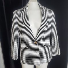 New With Tags. Anne Klein, Black & White Striped, One Gold Tone Button Blazer Fashion Jacket Size Medium. Left And Right Faux Pockets. Armpit To Armpit 21: " Shoulders: 16" " Back Of Neck To Hem: 25" All Measurements Are Taken With No Pull On Fabric. They Are A Best Approximation As We Are Not Professional Tailors Or Seamstress Green Suit Jacket, Coral Blazer, Vintage Vogue Patterns, Grey Suit Jacket, One Button Blazer, Green Suit, Brown Suits, Cotton Blazer, Sports Blazer