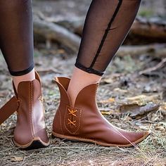 Vintage Medieval Renaissance Shoes Boots Knee High Boots Fairy Ranger Elven Men's Women's Halloween Casual Daily LARP Ren Faire Shoes 2024 - $36.99 Dnd Boots, Medieval Boots Women, Thanksgiving Shoes, Ren Faire Shoes, Jester Shoes, Cottagecore Shoes, Fair Outfit Ideas, Viking Birthday, Shoe References