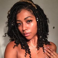 Goddess Locs Short, Locs Short, New Natural Hairstyles, Short Locs, Short Locs Hairstyles, Curly Short, Faux Locs Hairstyles, Goddess Locs, Pinterest Hair