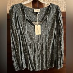 New With Tags. Never Worn. Womens Peasant Blouse By Universal Thread. Grey/Green Color. Size Small. Long Sleeves. Usually Ship Same/Next Day, Unless The Weekend Or Holiday Smoke Free Home Check Out My Closet For Other Fabulous Brand Items, Like Kendra Scott, Kate Spade, And Michael Kors, And Happy Shopping! Final Sale. Long Sleeve Rayon Peasant Top With Floral Print, Fall Peasant Tops In Rayon, Fall Peasant Blouse For Brunch, Fall Peasant Style Rayon Tops, Fall Peasant Style Blouse For Brunch, Peasant Style Rayon Tops For Fall, Peasant Blouse For Fall Brunch, Peasant Style Blouse For Fall Brunch, Fall Peasant Tops With Boho Print