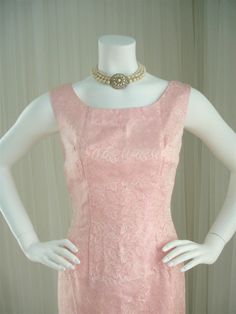 "Such a wonderful pink, not harsh, not pale, just right. Made sometime in the 60's out of a floral  brocade of pink and cream, metal back zipper, and fully lined. Beautiful. condition is wonderful, no stains, snags, or discoloring. Measurements: Bust 35\" Waist 27\" Hips 38\" Overall Length 40\"" Early 60s Dress, Coquette Doll, Pink Brocade, Fashion Thoughts, Vintage Pink Dress, Classy Girl, Early 60s, 60s Dress, Mod Dress