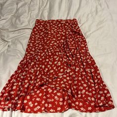 Madewell Floral Skirt. New With Tags. Red Relaxed Wrap Skirt For Spring, Red Summer Skirt With Lining, Tiered Wrap Skirt For Day Out, Fitted Asymmetrical Skirt For Summer, Summer Flowy Red Skirt, Casual Red Flowy Wrap Skirt, Madewell Skirts, Madewell Skirt, Women Skirts Midi