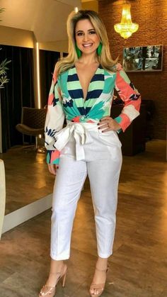 Trending Fashion Outfits, Casual Work Outfits, Colourful Outfits, Womens Casual Outfits, Street Style Outfit, Womens Fashion Trends, Street Style Women, Michael Jackson