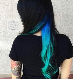 Undercolor Hair, Olivia Hair, Hidden Hair Color, Peekaboo Hair Colors, Color Hairstyles, Peekaboo Hair, Multi Colored Hair, Hair Color And Cut, Rainbow Hair