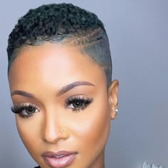 Short Curly Black Women Hairstyles, Styling Short Hair Ideas, Short Haïr Cut For Women, Black Women Hair Cuts Short, Haircut For Black Woman, Short Haircuts For Natural Hair, Over 40 Hairstyles Short, Color Short Hair Ideas, Over 40 Haircuts For Women