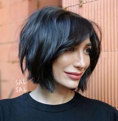 5. Choppy Bob Haircut with Side Bangs. The side-swept bangs add more volume and vibrancy to the otherwise basic bob. Volume Haircut, Choppy Bob With Bangs, Choppy Haircuts, Choppy Bob Haircuts, Straight Hair Cuts, Teased Hair, Polished Hair, Bob Hairstyles With Bangs, Cool Short Hairstyles