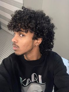 Short Curly Hairstyles Boys, Curly Hair Mullet Men Black, Mens Curly Hair Styles Medium, Coily Hair Men Haircut, 4b Mullet, Haircuts For Coily Hair, Really Curly Hair Men, 3c Mens Haircut, Black Transmasc Hair