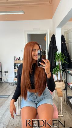 Copper Hair And Tan Skin, Earthy Copper Hair, Copper For Brunettes, Copper Colors For Hair, Cowboy Copper Hair Tan Skin, Easy Feel Good Dinners, Long Copper Brown Hair, Framed Front Pieces Hair, Dark Copper On Brown Skin