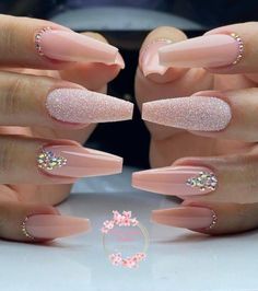 Party Pink Nails, Elegant Rose Gold Nails, Wedding Nails Design Bling, Sugar Nails Acrylic, Sugared Nails, Nude And Pink Nails, Bling Nail Designs, Nails Bailarina, Sugar Nails