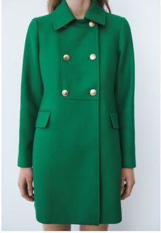 NWT ZARA Kelly GREEN TAILORED BUTTONED COAT SIZE S. Condition is New with tags. Shipped with USPS Priority Mail. Emily In Paris Outfits, Cool Coats, Fitted Coat, Embossed Metal, Tailored Coat, Paris Outfits, Apple Green, Zara United States, Kelly Green