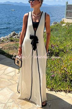 Boat Date Knit Contrast Self Tie Flowy Oversized Maxi Dress Low Rise Skirt Outfit, Model Off Duty Outfits, Sophia Richie, Chanel Couture, Emma Chamberlain, Sofia Richie, Cameron Diaz, Nicole Richie, Stil Inspiration