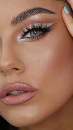 Eye Makeup Images, Beautiful Eye Makeup, Winter Makeup, Glamour Makeup, Makeup Obsession, Makeup Pictures