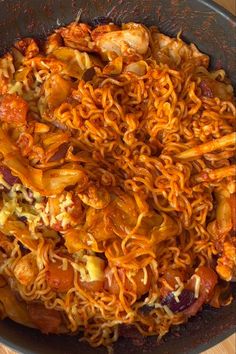 Korean spicy paste noodle, chicken, vegetable (and more) stir fry. It is a free & easy dish - use any ingredients in the fridge. Gochujang Stir Fry, Stir Fry Chicken, Gochujang Chicken, Vegetable Noodle, Rice Noodle Recipes, Noodle Stir Fry, Asian Rice, Fry Chicken, Korean Chicken