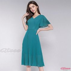 Qteee - Elegant and Sophisticated Green Pleated Chiffon Dress with Lotus Leaf Sleeves Pleated Chiffon Dress, Chiffon Ruffle Dress, Basic Skirt, Pleated Chiffon, Lotus Leaf, Home Dress, Chiffon Ruffle, Ruffle Collar, Ruffle Sleeves