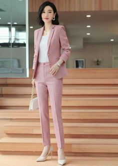 Pantsuit Outfit Casual, Stylish Office Wear, Korean Fashion Work, Business Dress Women, Professional Work Outfit, Stylish Office, Office Outfits Women, Woman Suit Fashion