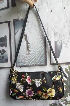 Woman Bag, Black Dress Outfits, Flower Black, Flower Bag, Vintage Texture, Baguette Bag, Make Up Your Mind, Shoulder Chain, Black Bag