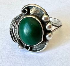 "a pretty little southwestern ring with a green malachite stone and nice details. made in sterling, nice condition with some minor wear to the stone that i see under magnification. size: 5.25 height of face: 5/8\" width of inner band: 1/16\"" Malachite Ring, Malachite Rings, Green Malachite, Malachite Stone, Aqua Color, Vintage Turquoise, Accessories Jewelry Earrings, Ear Wire, Accessories Jewelry