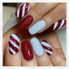 Cute Nail Inspo Christmas. There are any references about Cute Nail Inspo Christmas in here. you can look below. I hope this article about Cute Nail Inspo Christmas can be useful for you. Please remember that this article is for reference purposes only. #cute #nail #inspo #christmas Simple Christmas Nails, Christmas Nail Art Easy, Xmas Nail Art, Nagellack Trends, Christmas Nails Easy, Christmas Gel Nails, Awesome Nails