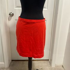 Never Worn Orange Mini Skirt, Hm Skirt, Color Orange, Mini Skirt, Womens Skirt, H&m, Mini Skirts, Skirt, Orange