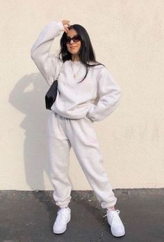 Tomboy Style Outfits, Tomboy Fashion, Back To School Outfits, Streetwear Outfit, Teen Fashion Outfits, Winter Fashion Outfits, Looks Vintage