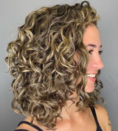 Natural Curly Hair Hairstyles, Natural Curly Hairstyles, Curly Hair Ideas, Layered Lob, Natural Curly Hair Cuts, Curly Hair Hairstyles, Natural Hair Short Cuts, Natural Curly Hair, Romantic Curls