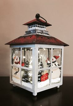 Christmas Lantern - Knot and Nest Designs Latern Decor Ideas Outdoor, Latern Decor Ideas, Christmas Lanterns Decorated Diy, Christmas Lanterns Decorated, Latern Decor, Christmas Lanterns Diy, Christmas Lantern Ideas, Christmas Ladder, Lantern Christmas Decor