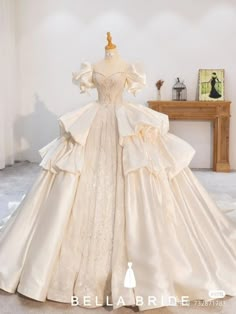 White Quinceanera Dress With Fitted Bodice For Wedding, White Quinceanera Dress With Sweetheart Neckline For Debutante Ball, White Quinceanera Dress With Fitted Bodice, White Ball Gown With Sweetheart Neckline For Quinceanera, Puff Sleeve Wedding Dress, Long Bridal Gown, Womens Wedding Dresses