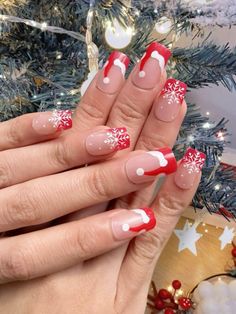 Santa Nails, Xmas Nail Art, Short Gel Nails, French Tip Acrylic Nails, Christmas Nail Designs