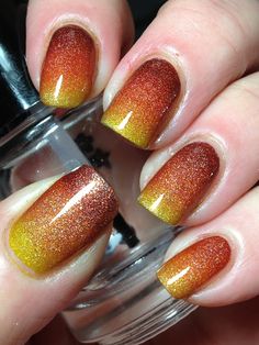 Fall Finger Nail Ideas, Thanksgiving Nails Ombre, Hombre Fall Nails, Thanksgiving Ombre Nails, Fall Nails Pedicure, Fall Glitter Nail Designs, Thanksgiving Dip Nails, Ombre Nails Fall Colors, Dawn Nails