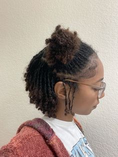 overdue a retie #microlocs #sisterlocks #locstyles #locs Mirco Locs Hairstyles Short, Dreds Locs Short Hair, Retie Microlocs, Starter Micro Locs, Short Microlocs Styles, Short Microlocs, Short Sisterlocks, Microlocs Styles, Mini Braids