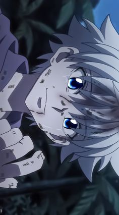 an anime character with blue eyes and white hair holding his hand out to the side