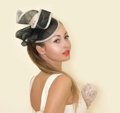 Fascinator Hairstyles Long, Hairstyles With Fascinator, Side Ponytail Hairstyles Tutorial, Long Flowy Hair, Flowy Hair, Side Ponytail Hairstyles, Ponytail Updo, Ponytail Hairstyles Easy