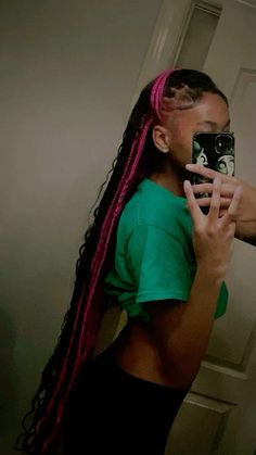 Bohemian Braids With Pink Peekaboo, Knotless Braids With Color Pink, Knotless With Skunk Stripe, Knotless Box Braids Peekaboo, Small Peek A Boo Knotless Braids, Small Long Knotless Braids With Color, Smeduiem Knotless With Color, Pink And Black Boho Knotless Braids, Peak A Boo Braids Black Women