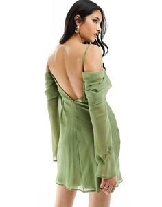 Vestidos de ASOS DESIGN Mejor look: encontrado Cuello ancho Capa exterior drapeada Tiras ajustables Manga corta Calzado destalonado Corte estándar Khaki Fashion, Best Dressed, Khaki Green, Open Back, Nice Dresses, Scoop Neck, Asos, Latest Trends, Topshop