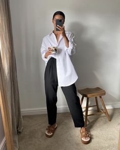 Oversized Shirt Outfit, Oversized White Shirt, Style Casual Chic, Looks Street Style, Soul Sisters, Blouse Outfit, Spring 2023