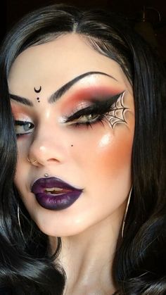 Witch Costume Hair Ideas, Witchy Halloween Makeup, Glam Witch Makeup, Purple Witch Makeup, Simple Witch Makeup, Spooky Makeup Looks, Pretty Witch Makeup, Witch Face Paint, Witchy Makeup