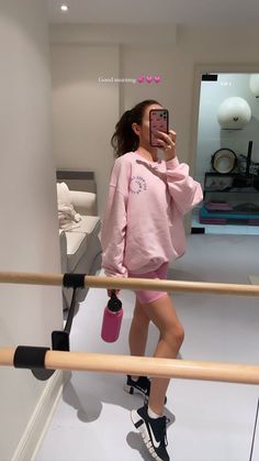 Workout Princess, Pink Pilates Princess, Cute Workout Outfits, Skandinavian Fashion, Pink Workout, Healthy Girl