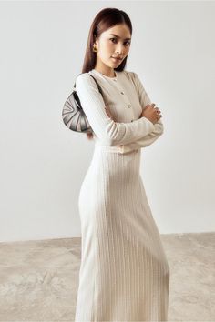 Knitted Midi Dress, Mean Blvd, White Tone, Plain Dress, Textured Knit, Types Of Dresses, Classic White, S Models, Dress Materials