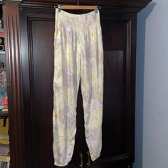 These Beautiful Harem Pants Have Never Been Worn And Still Have The Original Tags On. Handmade In Thailand With A Cause These Beauties Deserve To Be Someone’s Favorite Beach Pants. Sz S/M- Definitely On The Smaller Side. Ruched Stretchy Waist Band, Elastic At Ankles, No Pockets. Amanda Uprichard Dress, Nike Tennis Dress, Beach Pants, Tennis Dress, Low Rise Jeans, Seamless Leggings, Cropped Denim, Navy Women, Retro Dress