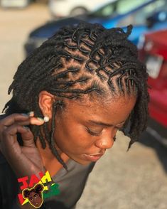 Dreads In Short Hair, Jah Locs, Girl Locs, Dreadlocks Styles, Thick Locs, Short Dreadlocks Styles, Dread Hairstyles For Men, Afro Natural, Beautiful Locs