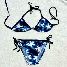 Y2k Style Blue Beachy Retro Bikini Set Size Large Brand New With Tags Measurements In Photos Very Adjustable Not Sure Of The Brand I Have Tons Of Brand New Bikinis! Bundle Bikinis To Save! Blue Tropical Tankini With Triangle Top, Blue Tropical Tankini For Vacation, Fitted Hawaiian Style Blue Swimwear, Blue Hawaiian Swimwear For Spring, Hawaiian Blue Swimwear For Spring, Spring Hawaiian Blue Swimwear, Brand Me, Summer Fits, Y2k Style