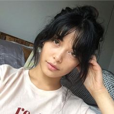 Quand le rideau cogne son apparence mignonne 🙌🏻 Mega babe @sandyhines_ est étonnée ... Short Hair With Bangs, Hair Envy, Curtain Bangs, Grunge Hair, Hair Dos, Hair Day, Hairstyles With Bangs, Alchemy, Pretty Hairstyles