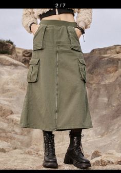 Long Tight Skirt, Steampunk Fashion Women, Jean Diy, Army Look, Cargo Outfit, Diy Jeans, Denim Skirt Women, Jeans Diy, Grunge Punk