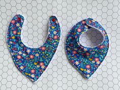 Handmade bandana style baby bib made from fun and colourful cotton print with a terry towel backing which is very absorbent. Suitable from 0m+.  All bibs are machine washable at 30C and top stitched to help hold their shape. Multicolor Washable Bib For Playtime, Multicolor Cotton Bib, Machine Washable, Playful Blue Cotton Bib, Blue Cotton Machine Washable Bib, Blue Cotton Bib For Playtime, Style Bandana, Bandana Style, Bandana Styles, Bandana Bib